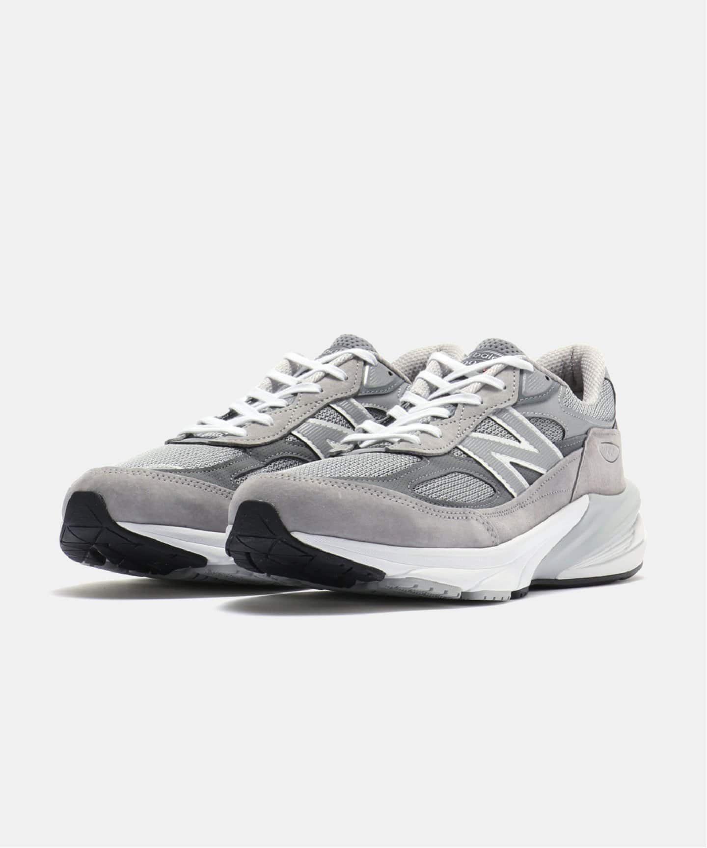 New Balance M990GL6