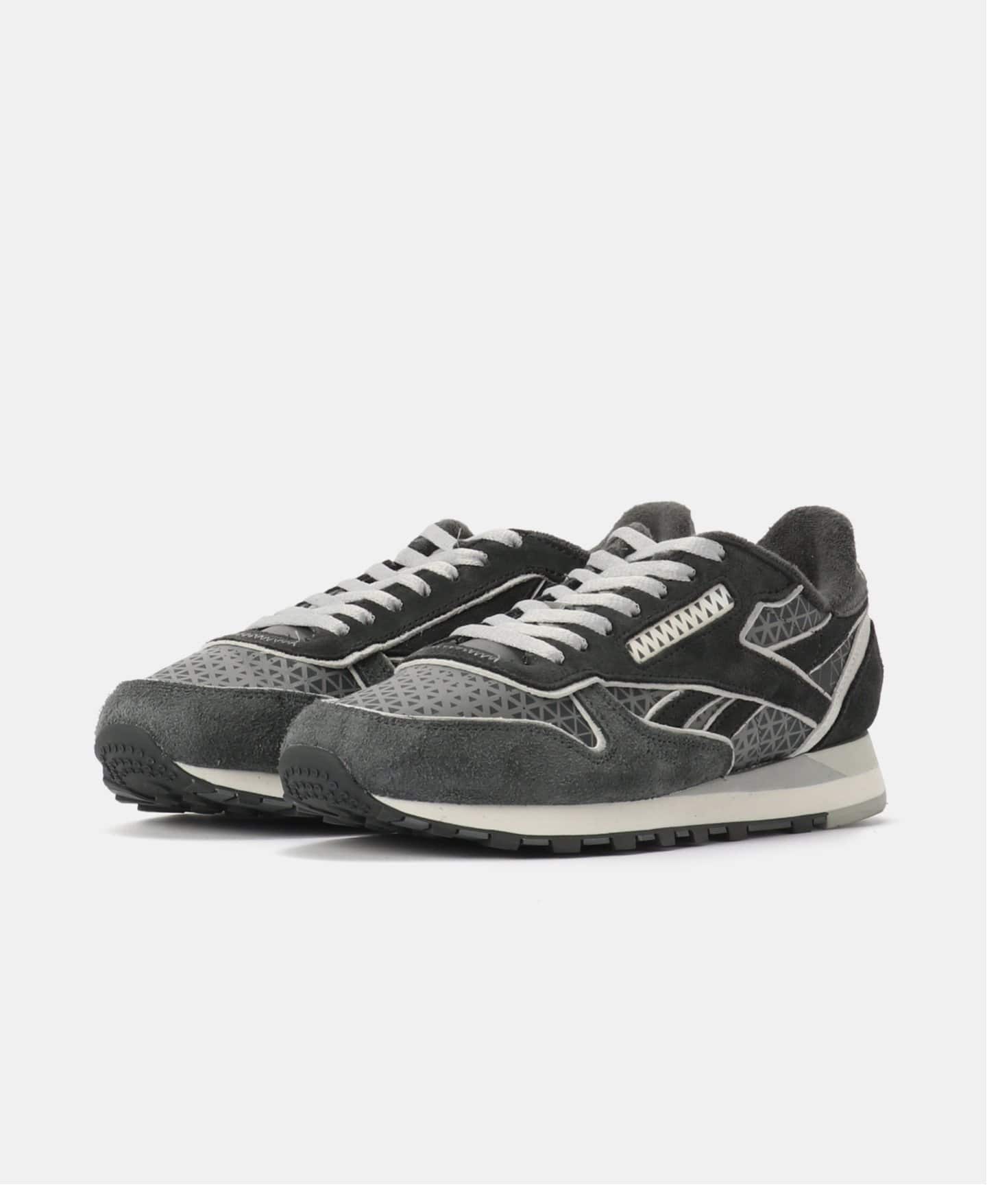 WHITE MOUNTAINEERING × Reebok CLASSIC LEATHER 100233213