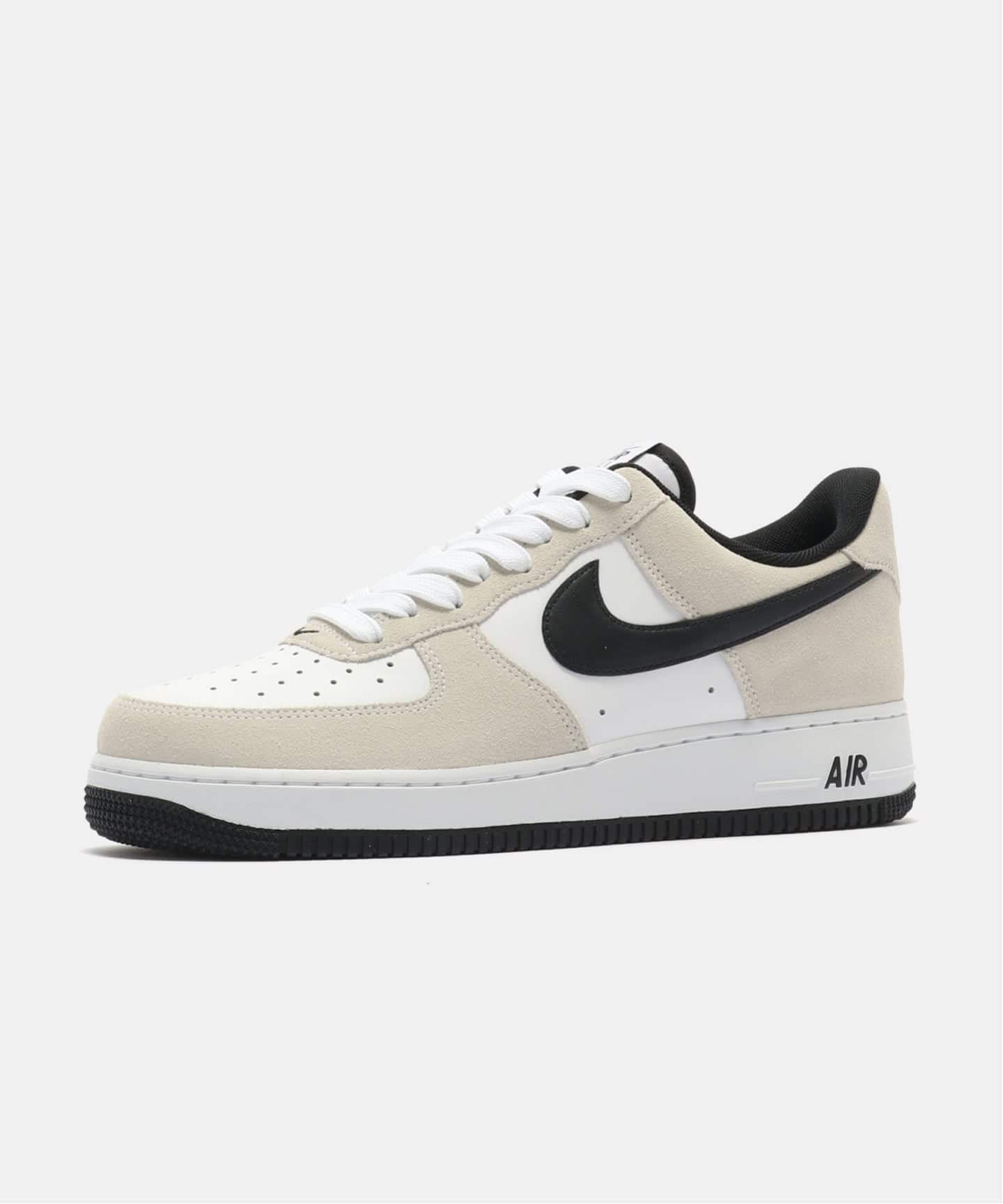 NIKE AIR FORCE 1 07 LV8 IB6388-100