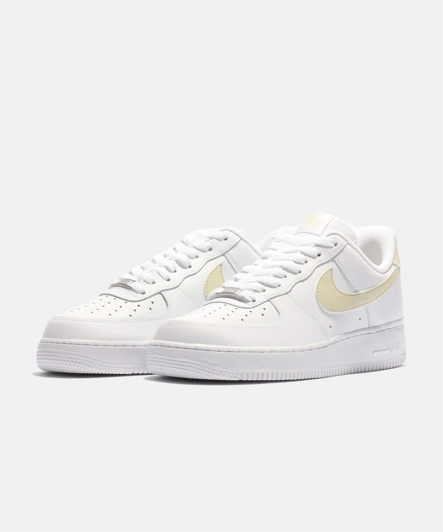 NIKE AIR FORCE 1 07 ESS FJ4146-111