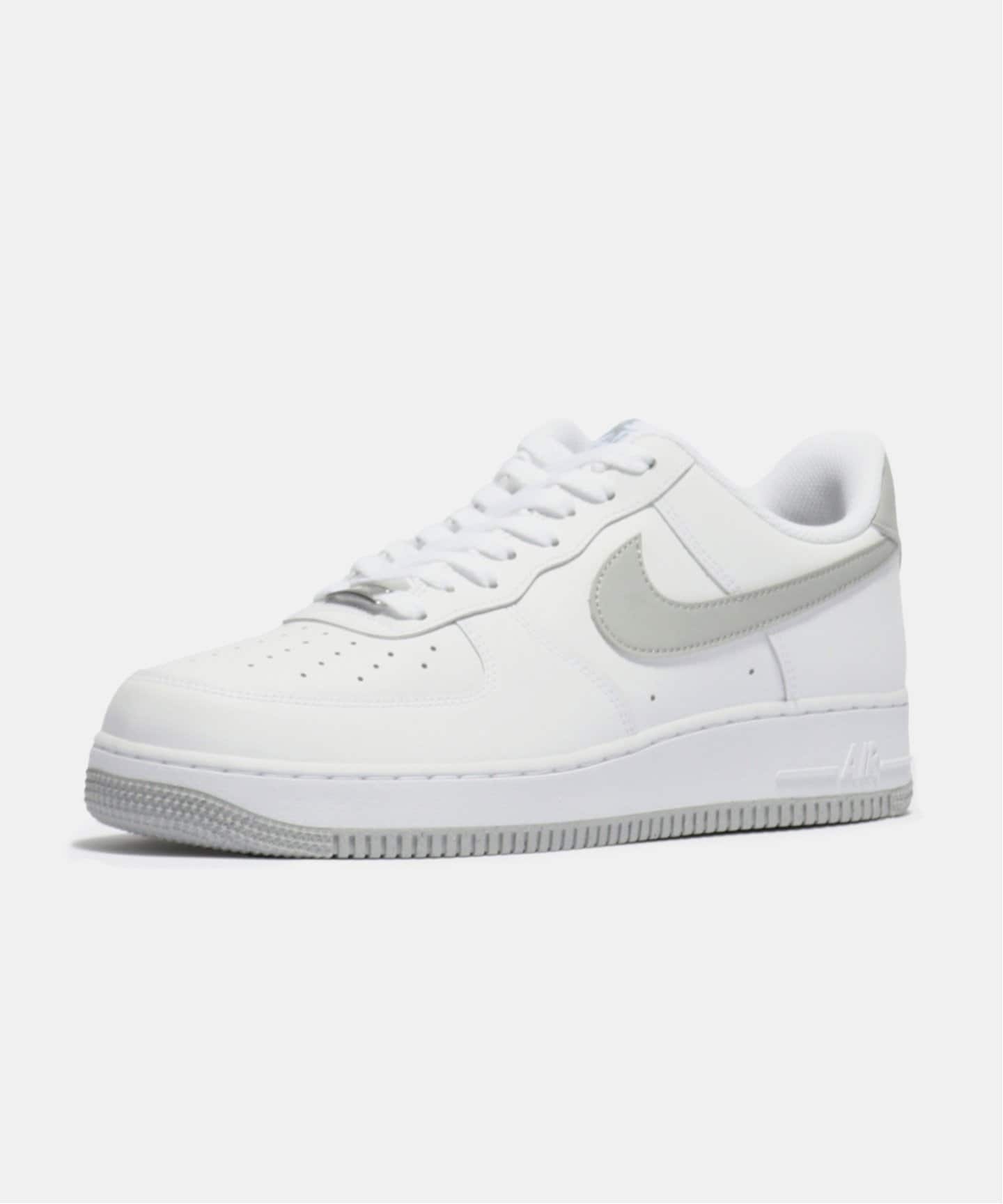NIKE AIR FORCE 1 07 ESS FJ4146-100