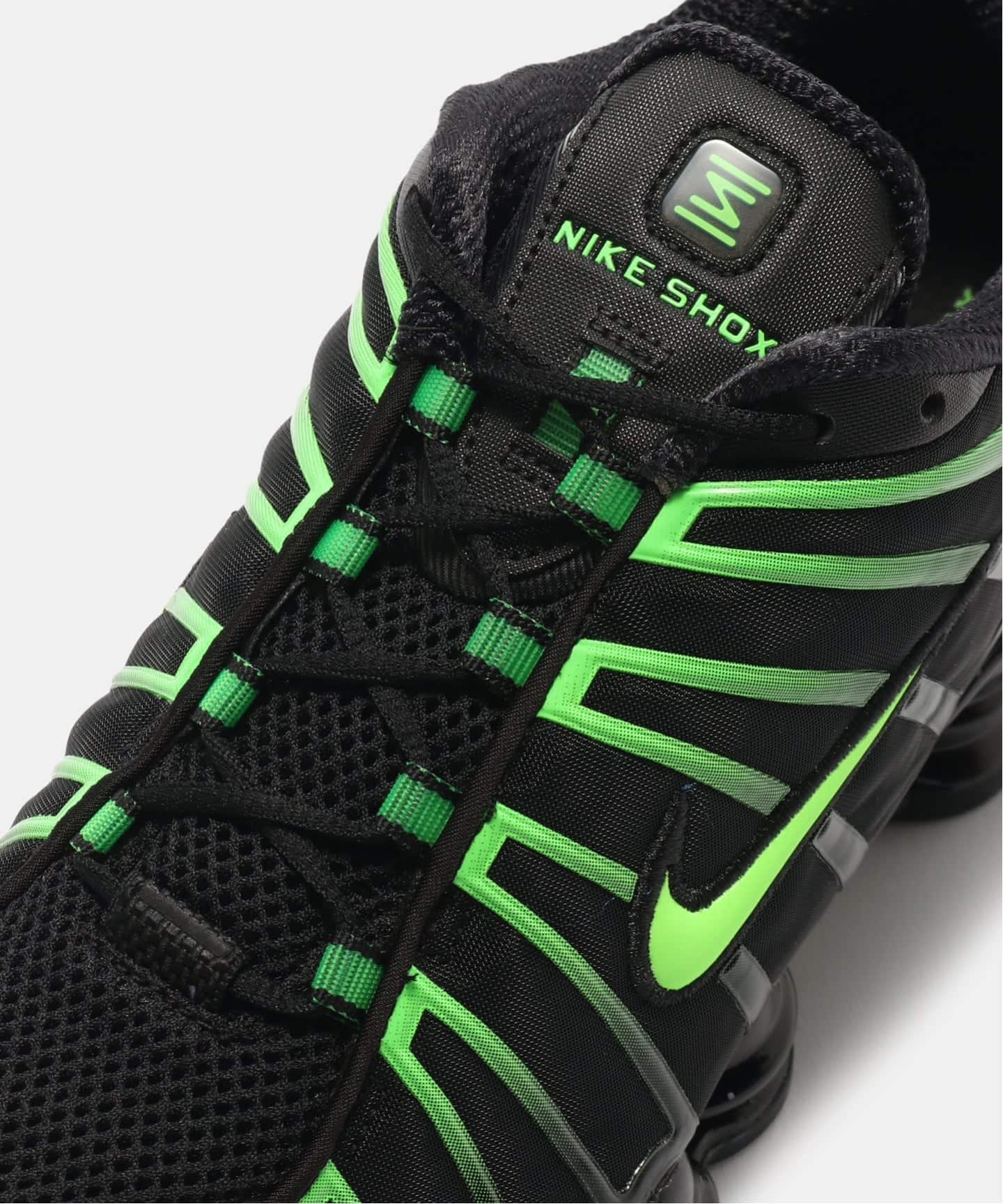 NIKE SHOX TL AV3595-012