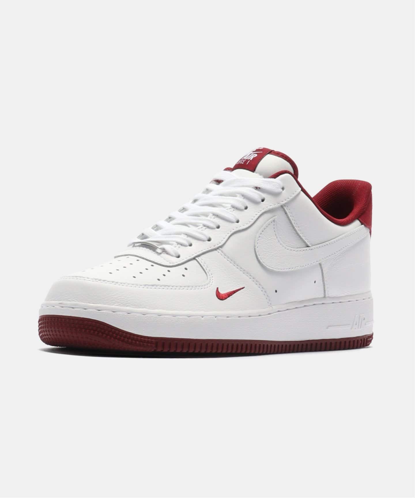 NIKE AIR FORCE 1 07 LV8 ESS HM9483-10