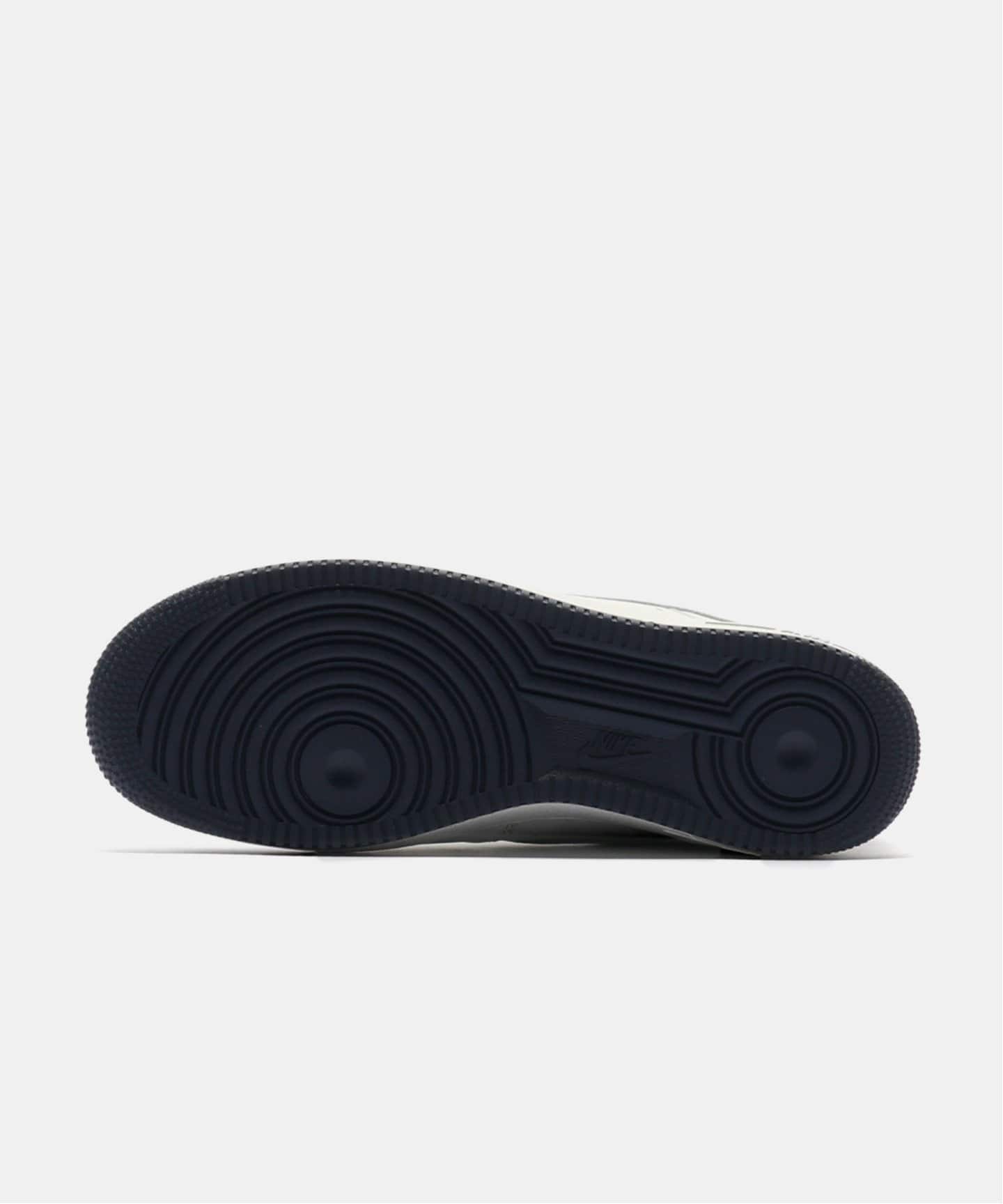 NIKE AIR FORCE 1 07 LV8 ESS HM9483-001