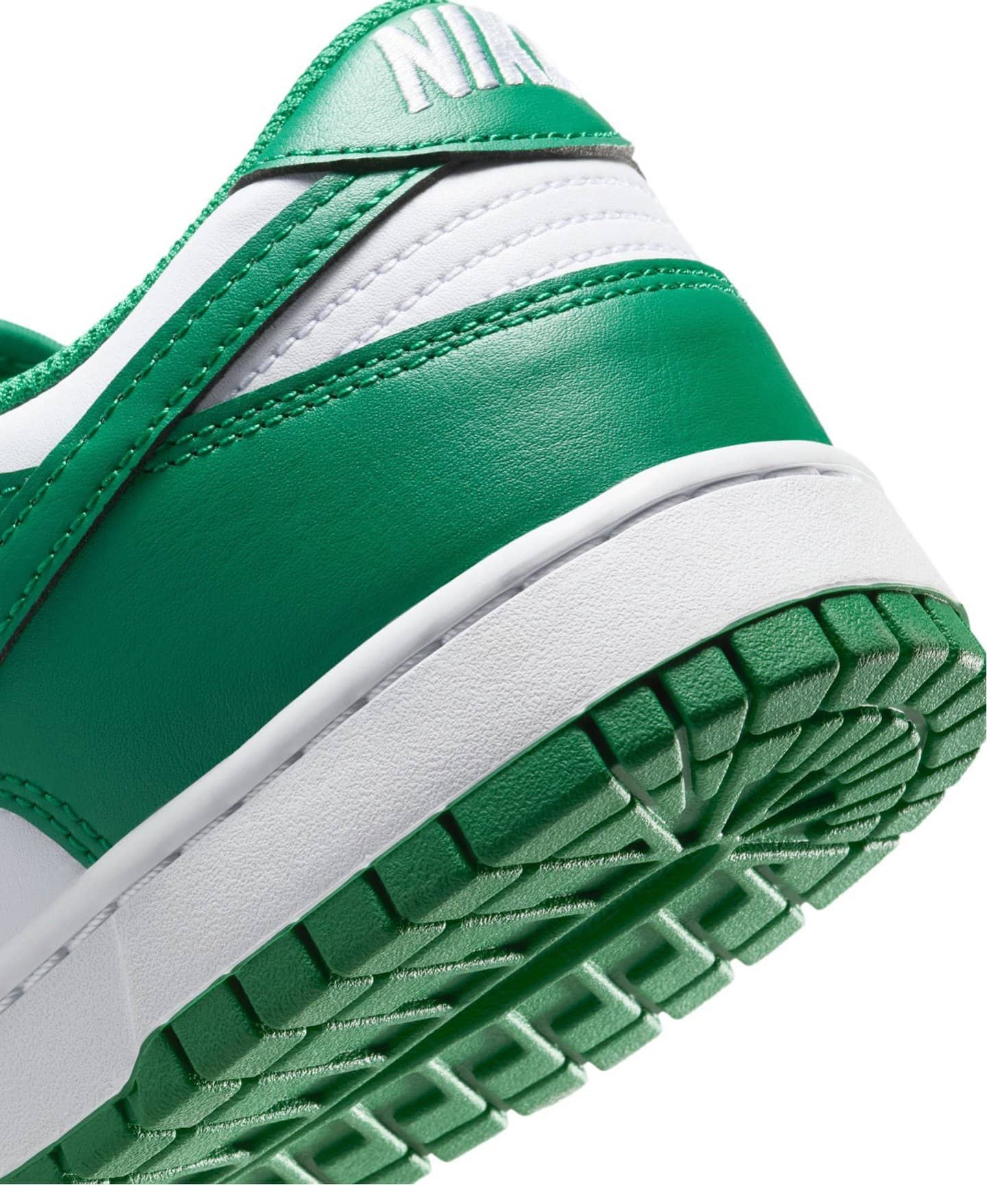 NIKE DUNK LOW RETRO BTTYS HF5441-101