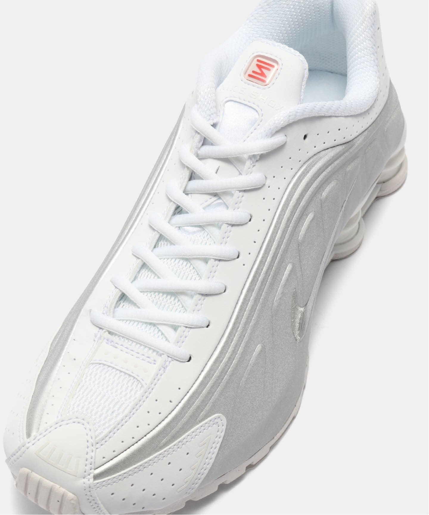 NIKE SHOX R4 HQ1988-101