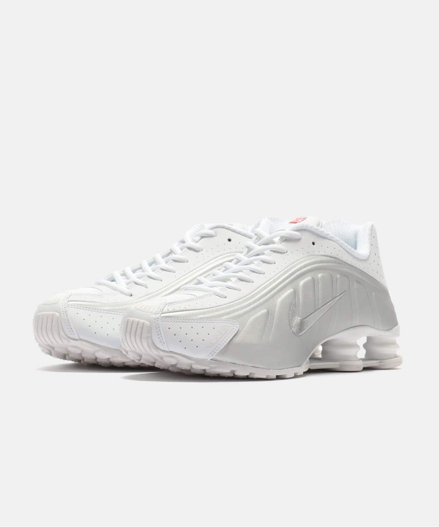 NIKE SHOX R4 HQ1988-101