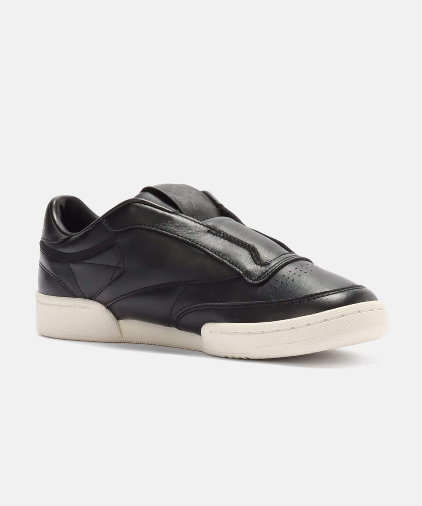 Reebok × White Mountaineering CLUB C 85 VINTAGE RB0087