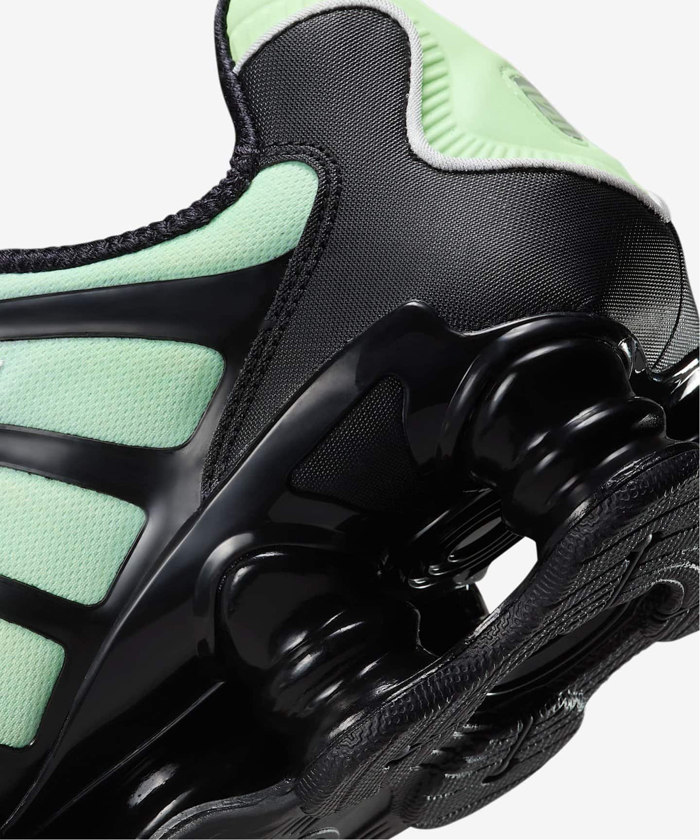 NIKE SHOX TL AV3595-300