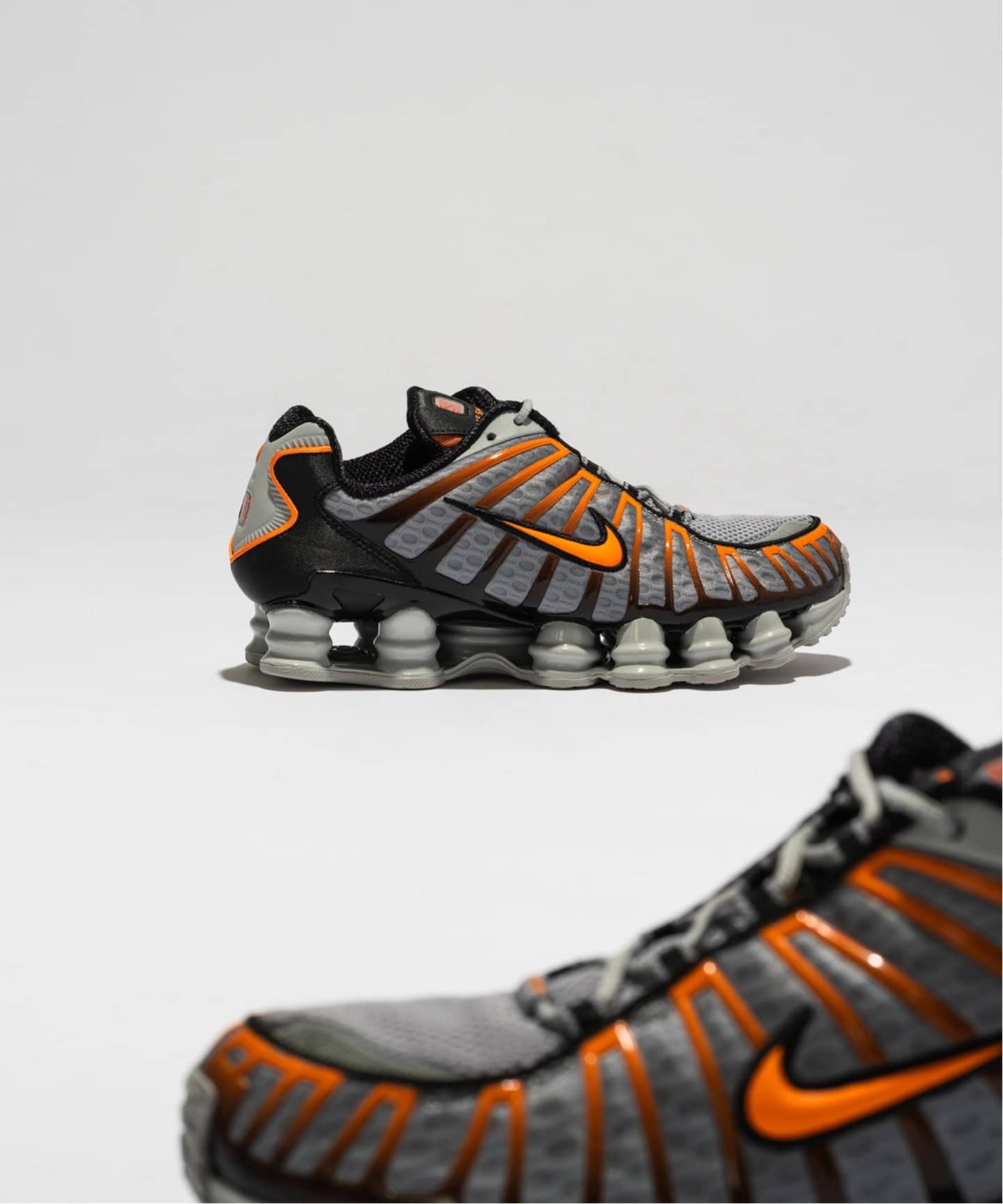 NIKE SHOX TL AV3595-011