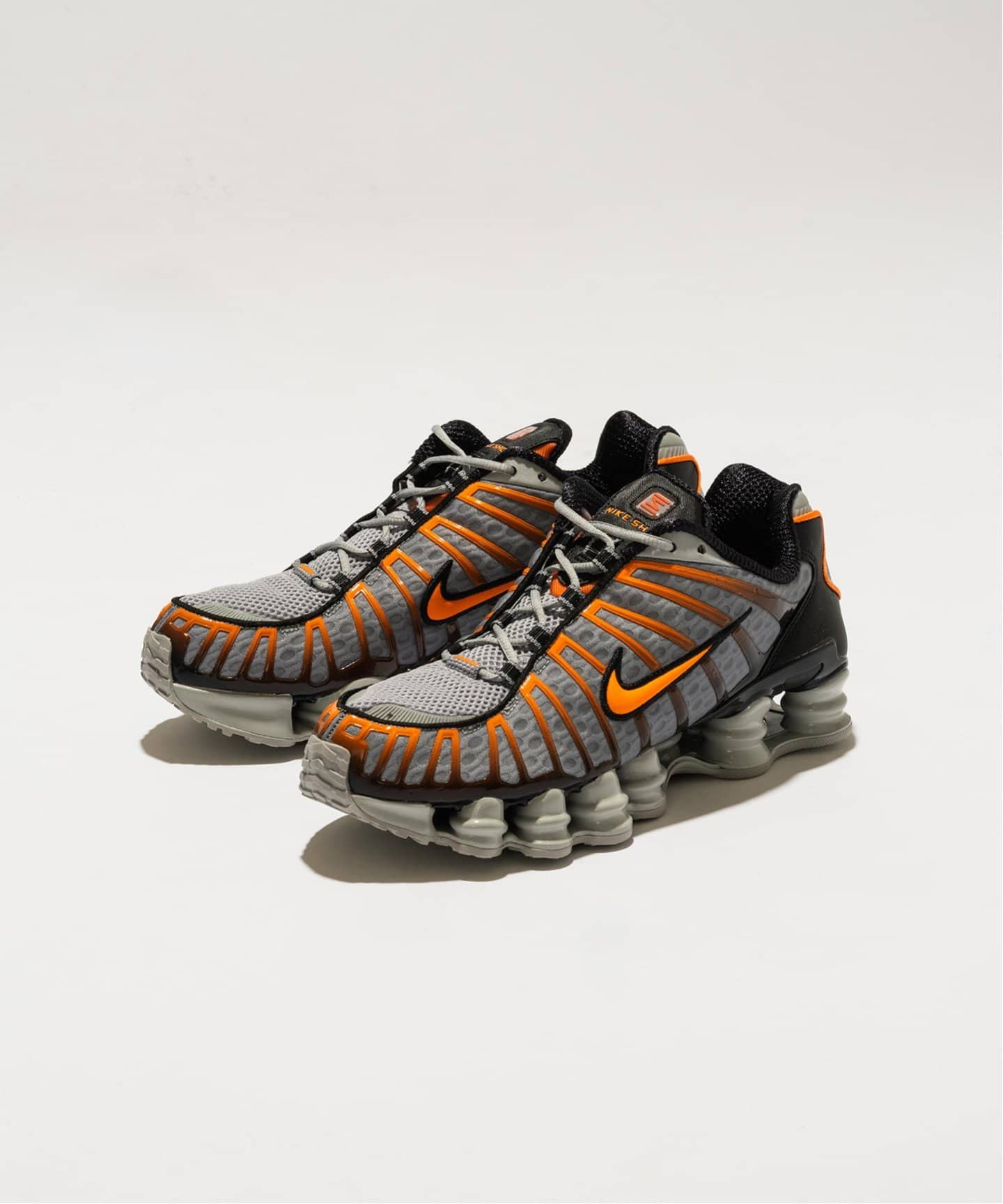 NIKE SHOX TL AV3595-011