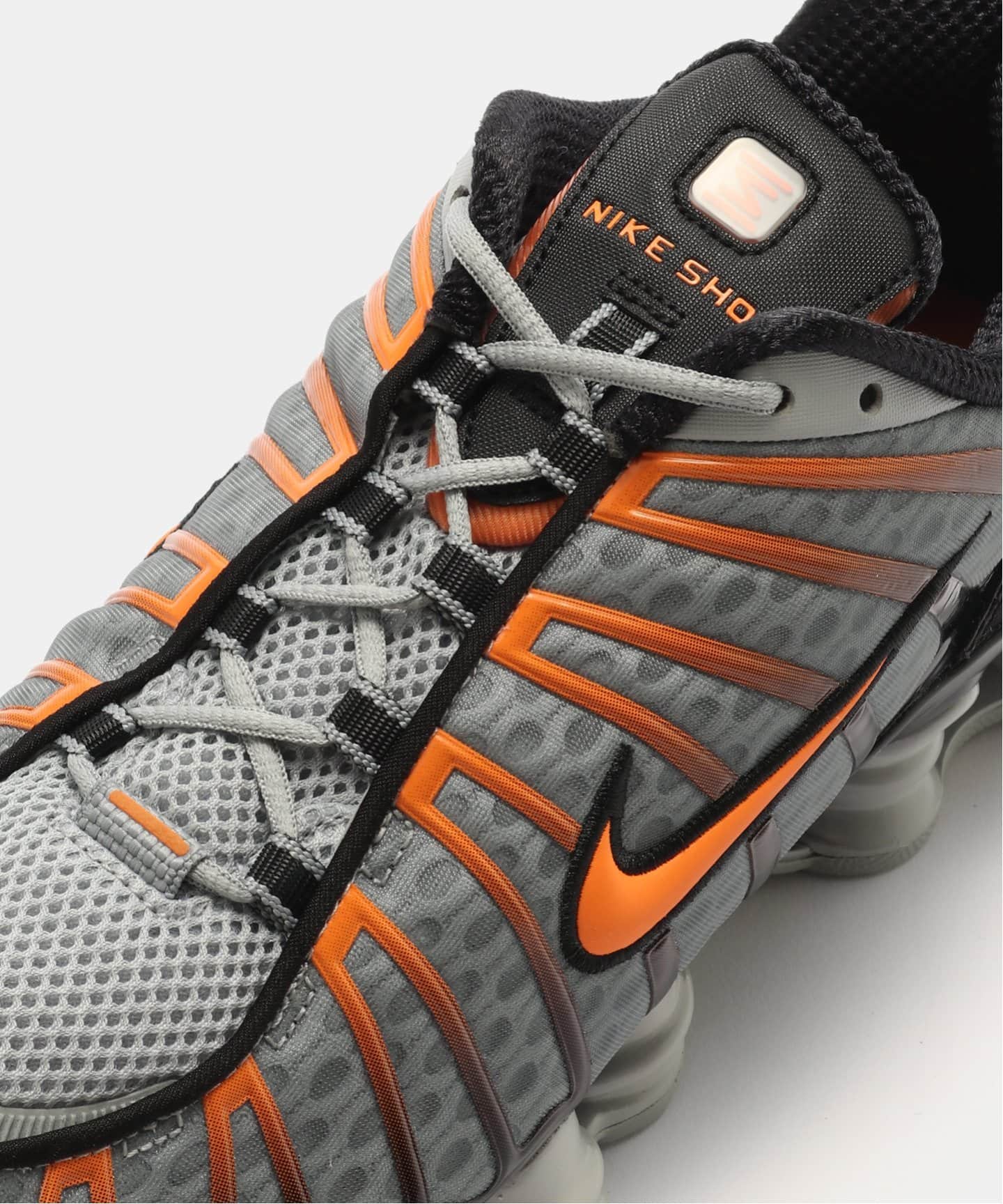 NIKE SHOX TL AV3595-011