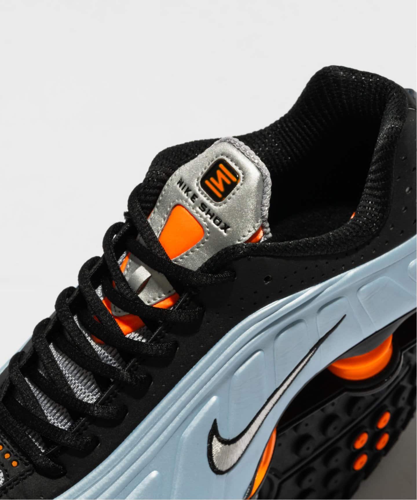 NIKE W SHOX R4 AR3565-401