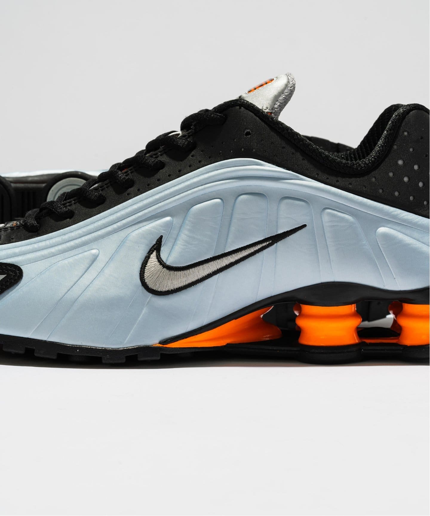 NIKE W SHOX R4 AR3565-401