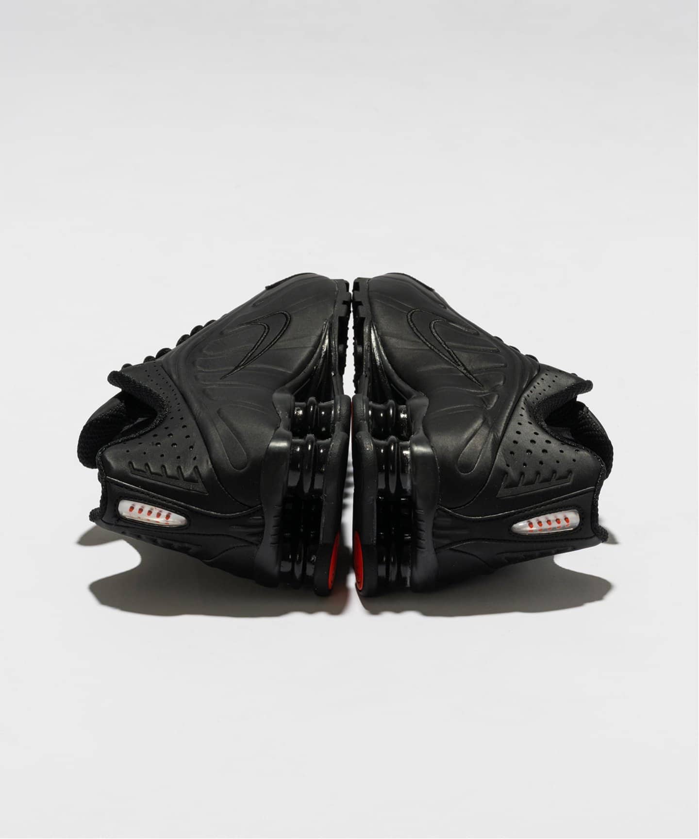 NIKE W SHOX R4 AR3565-004