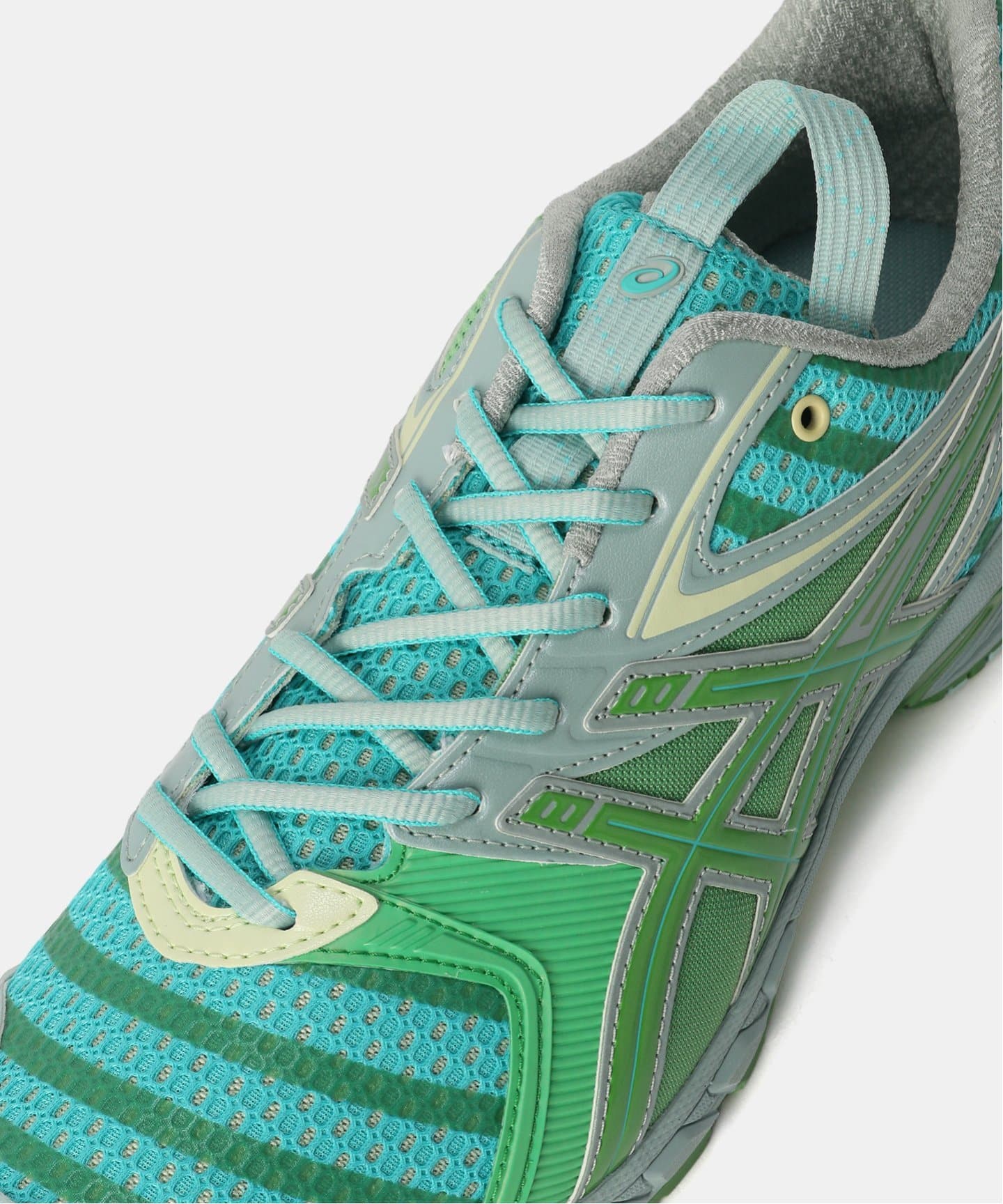 ASICS UB9-S GEL-DS TRNR 14 1203A606.300