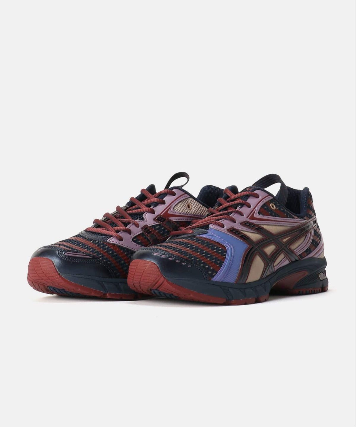ASICS UB9-S GEL-DS TRAINER 14 1203A606.400