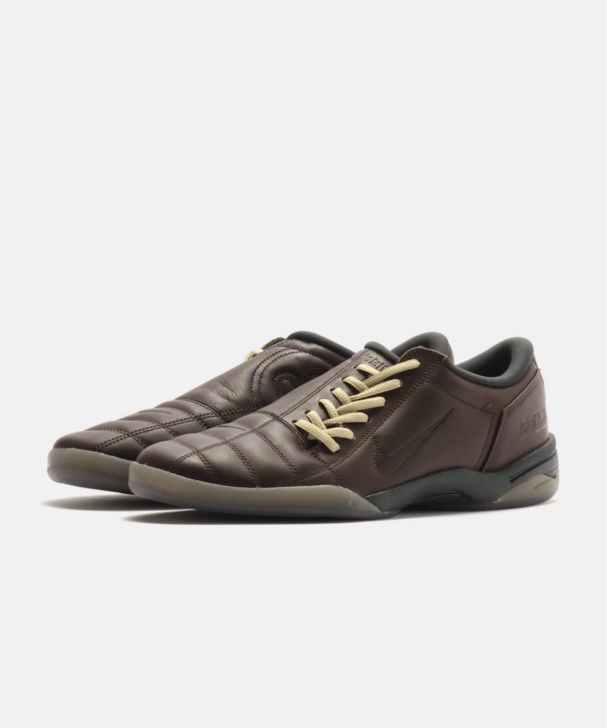 NIKE WMNS TOTAL 90 SE IM8053-237