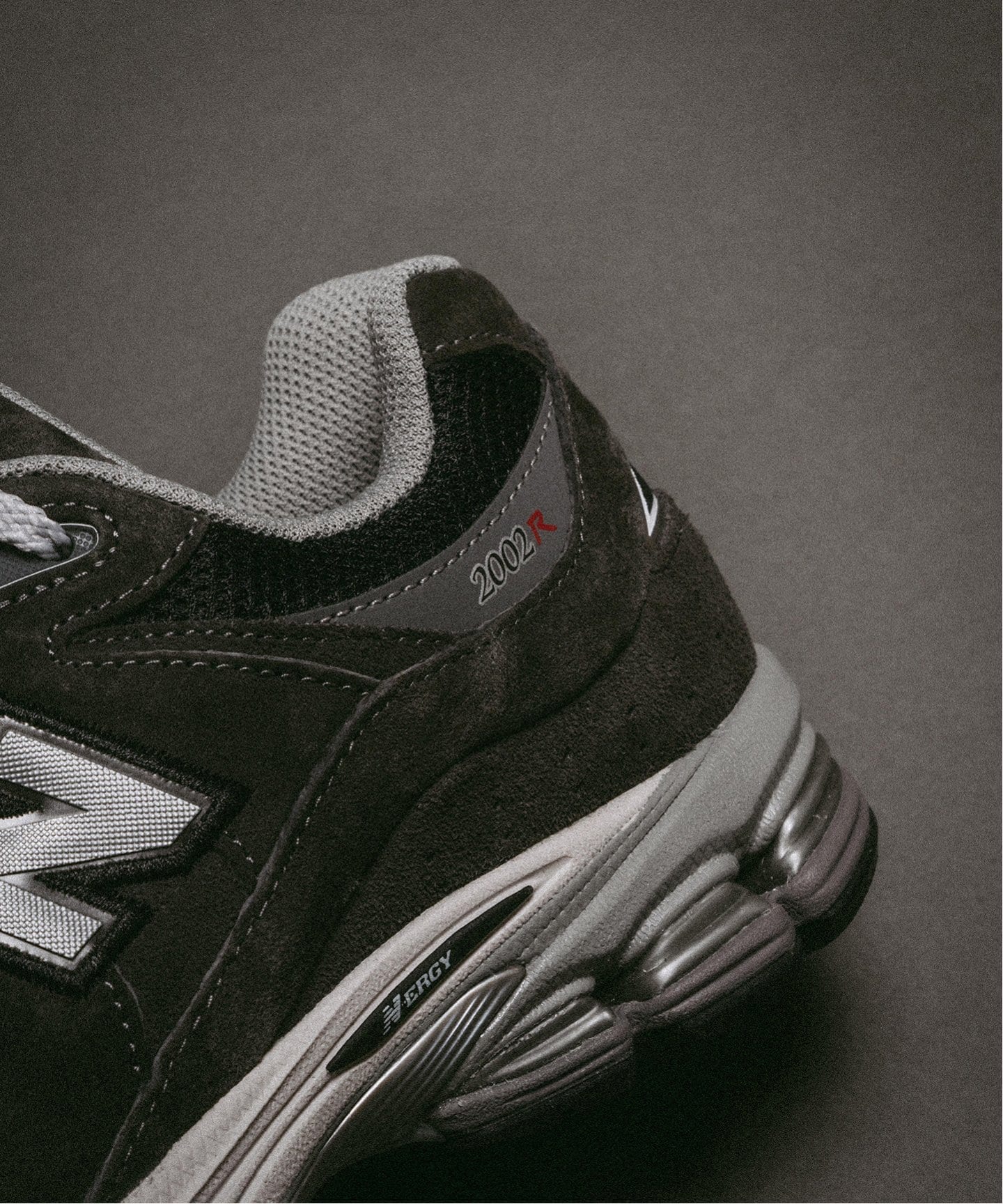 New Balance U2002RA