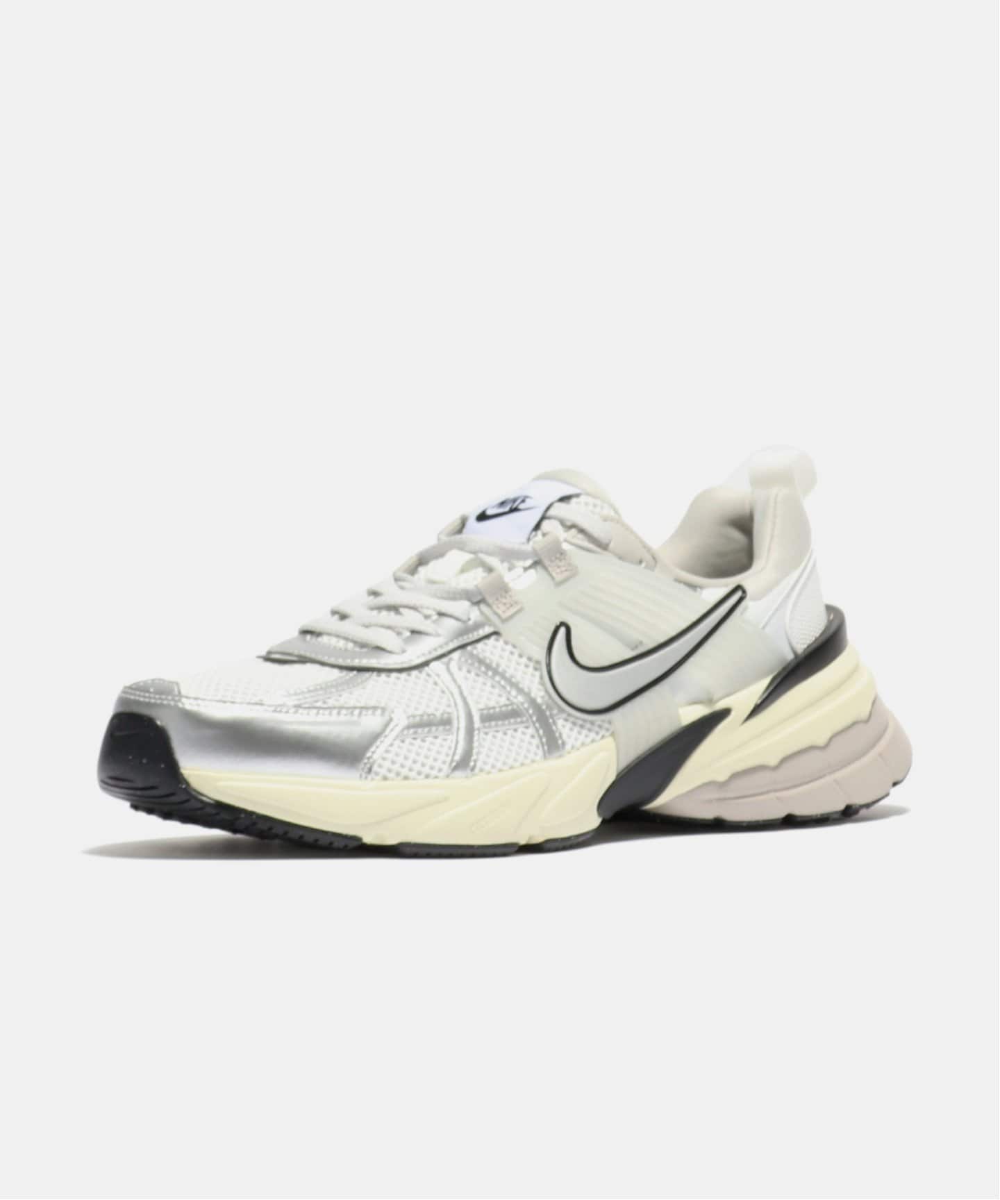 NIKE V2K RUN HJ4497-100