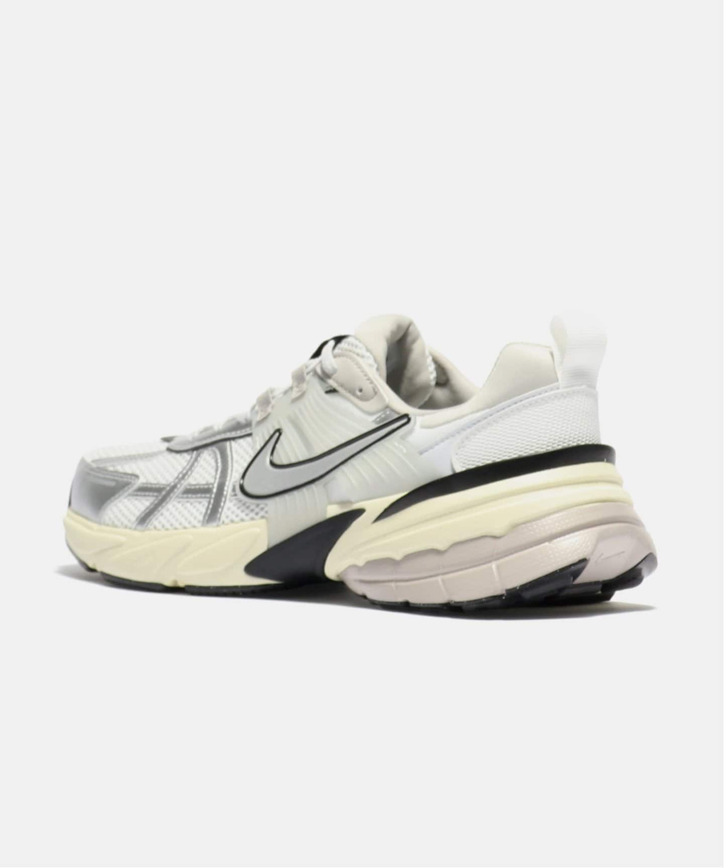 NIKE V2K RUN HJ4497-100