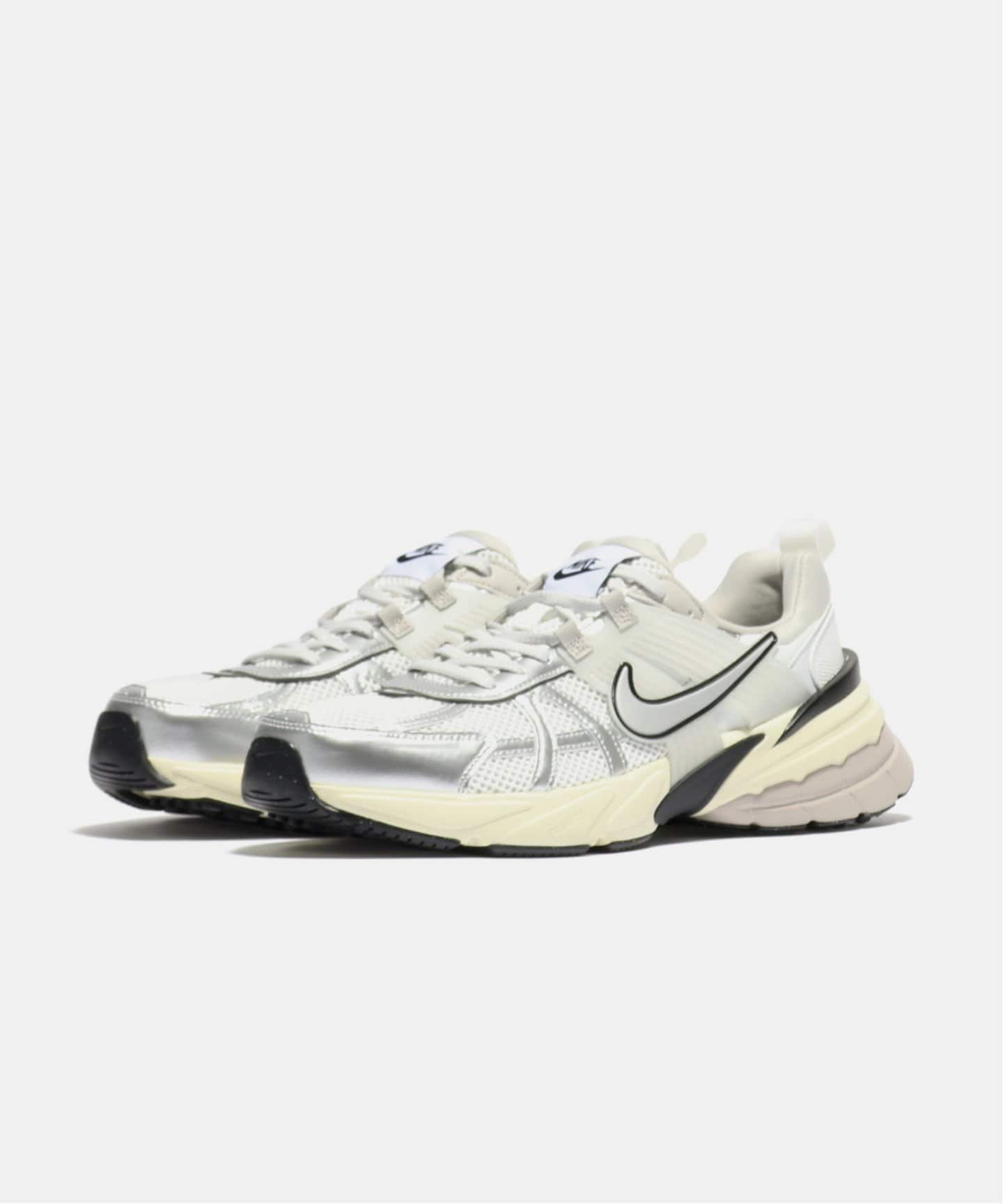 NIKE V2K RUN HJ4497-100