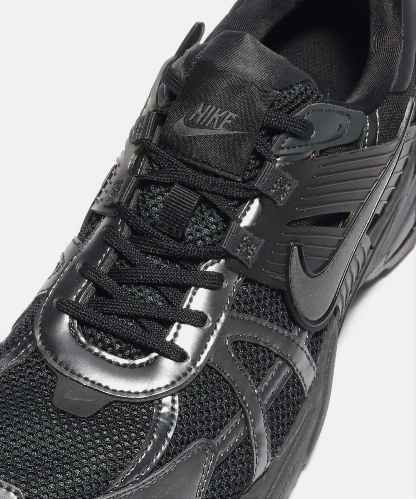 NIKE V2K RUN HJ4497-001