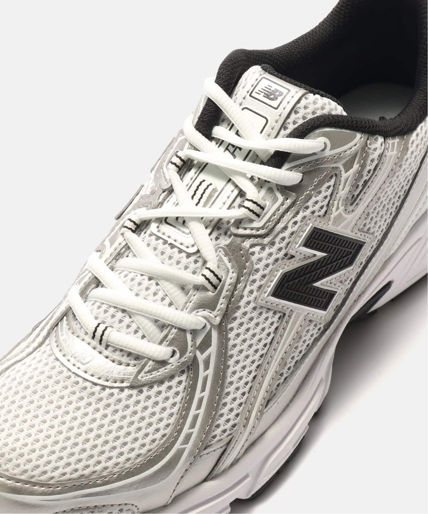 New Balance U740NW2