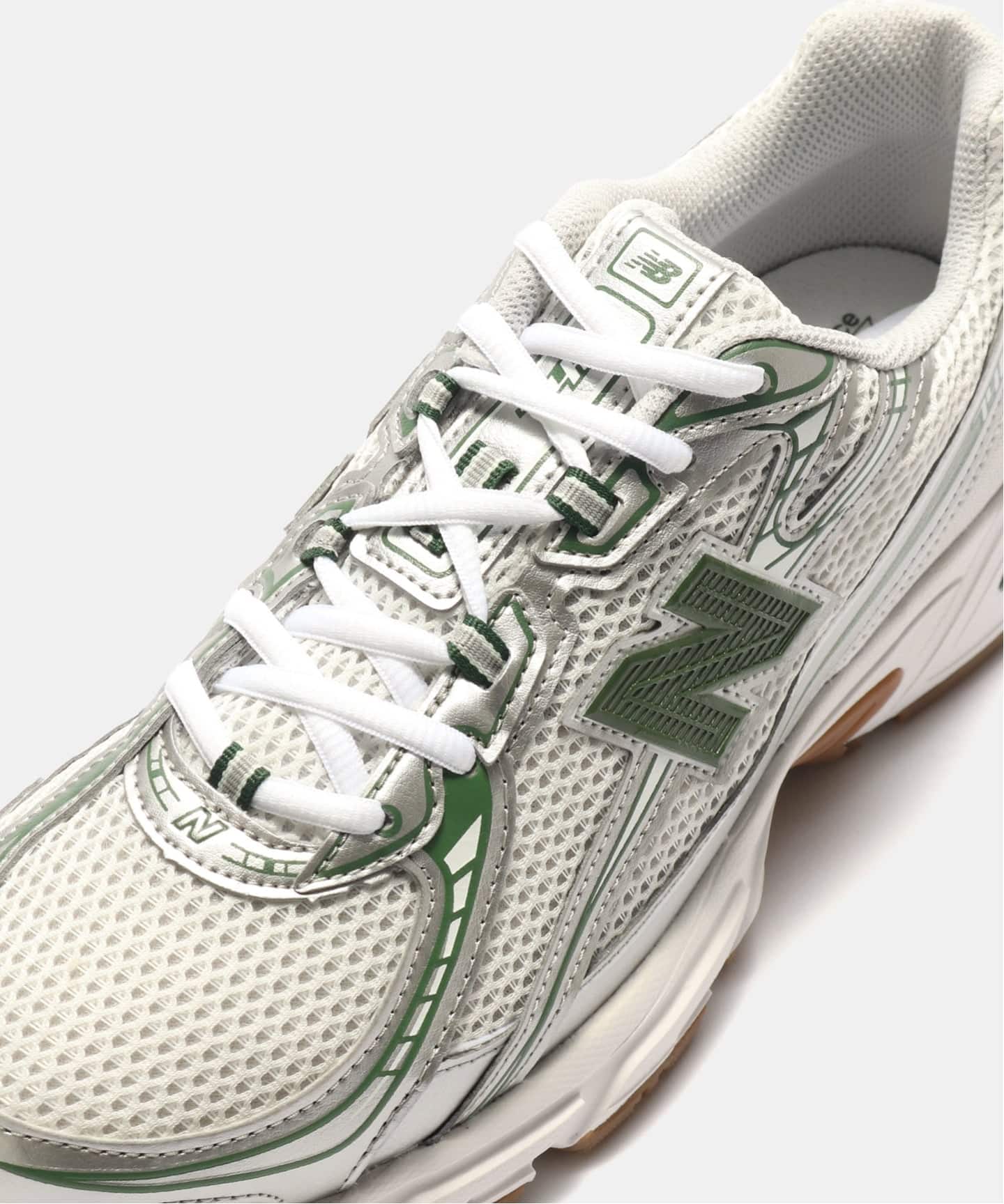 New Balance U740SF2