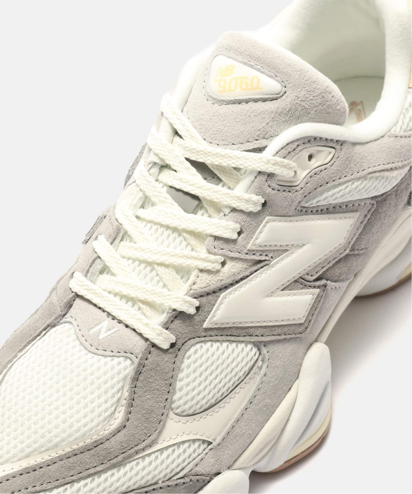 New Balance U9060AUB