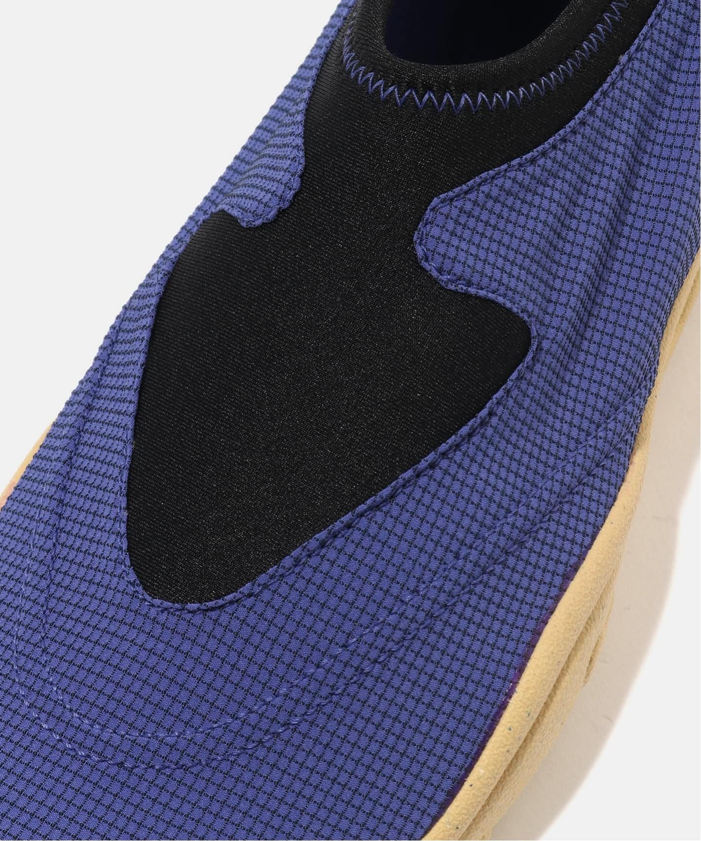 NIKE AQUA TURF FZ5627-500
