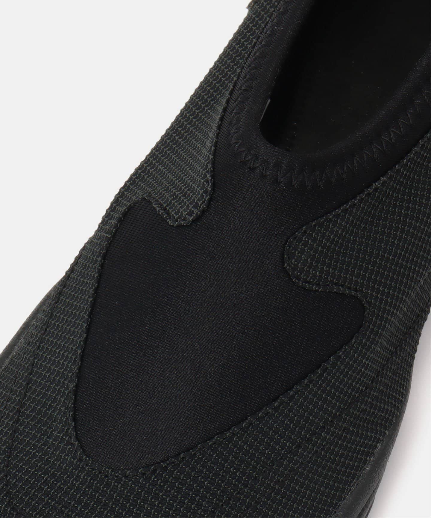 NIKE AQUA TURF FZ5627-001