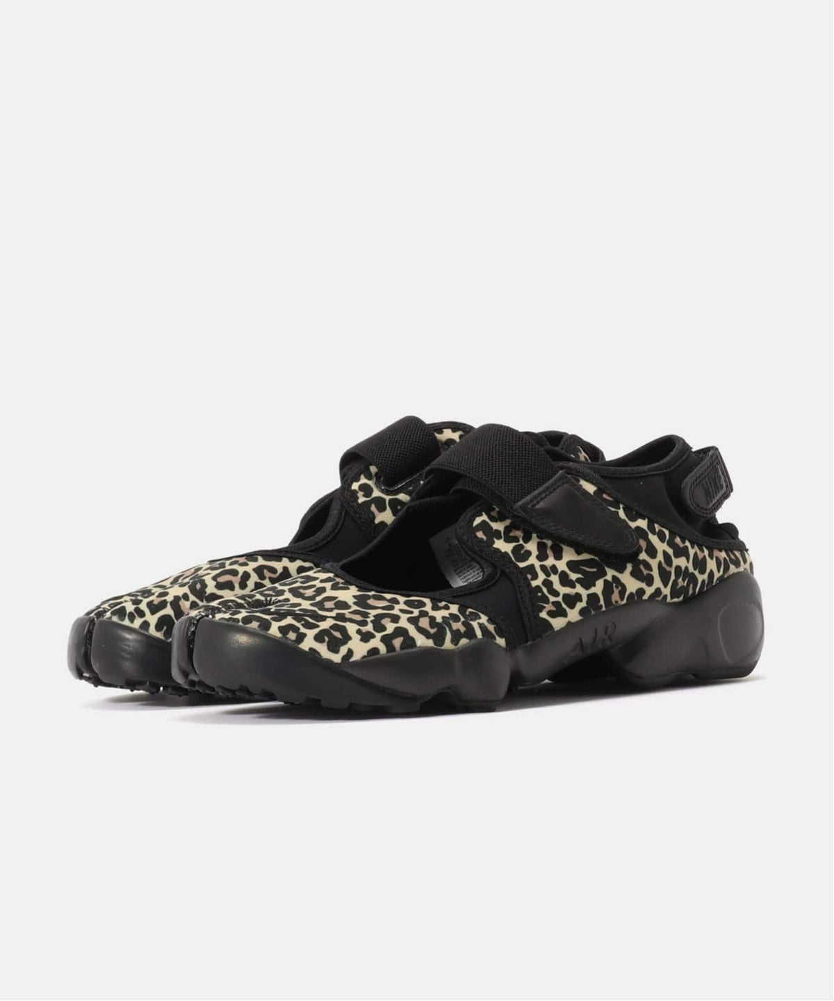 NIKE WMNS AIR RIFT IR5696-010