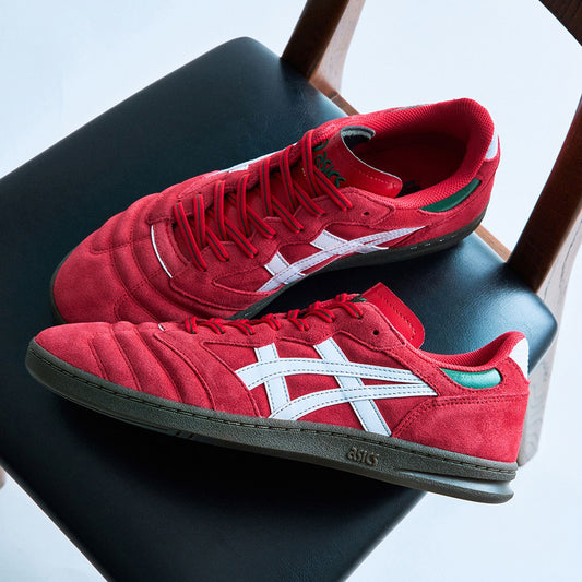 ASICSからフットボールスタイルのLEGGEREZZA ST が登場