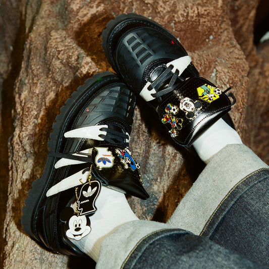 トリプルコラボとなるadidas Originals Predator Brain Dead Disney が発売開始