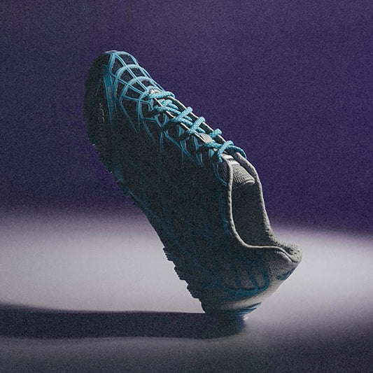 adidas Originals と Bad Bunny のコラボレーションによる新作 F50 Ghost Sprint が登場