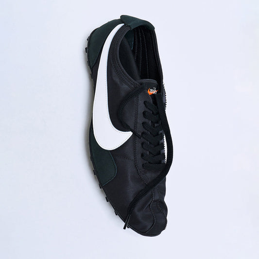 NIKEからロマンを感じさせるプロトモデル MOON SHOE が登場