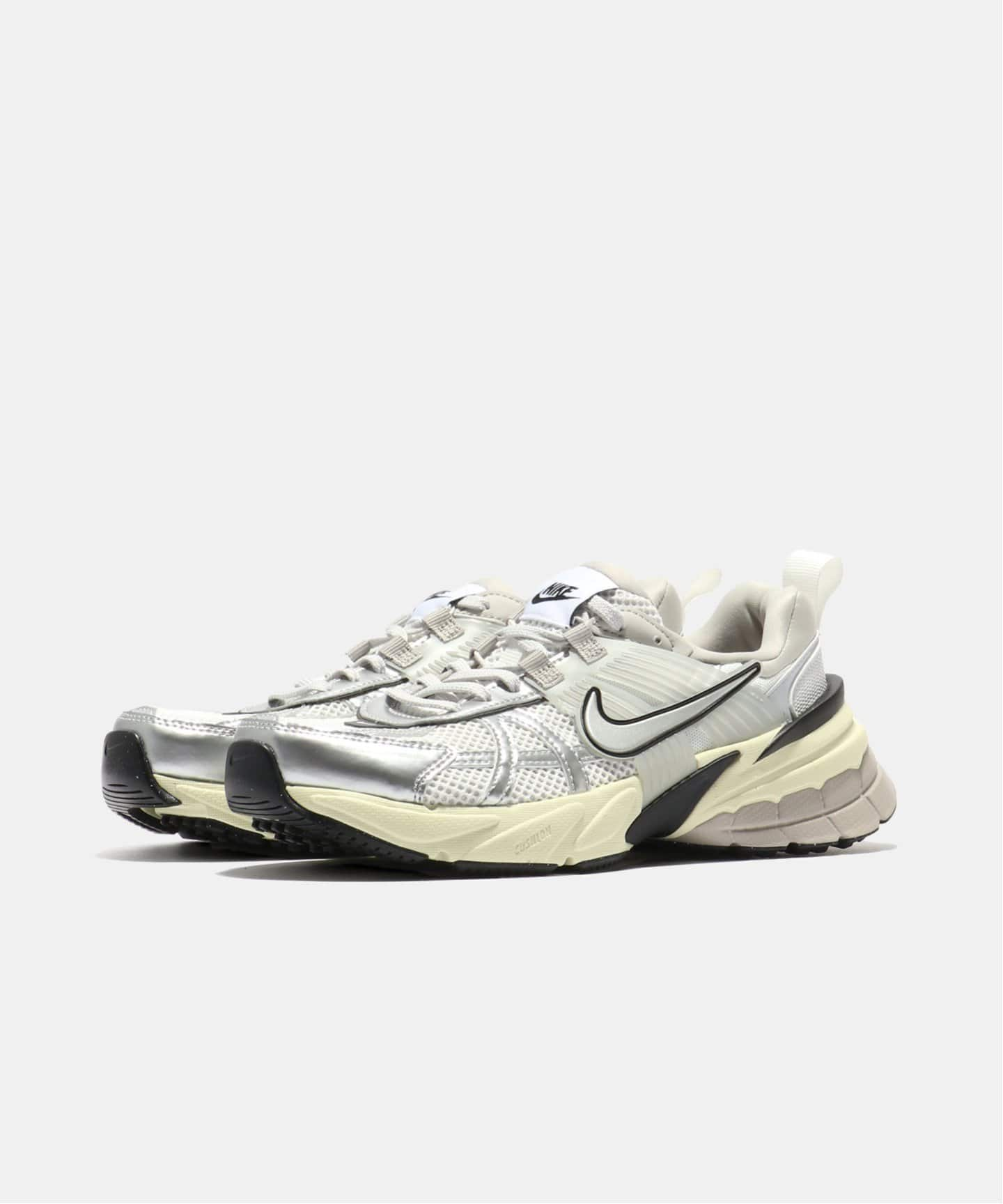 NIKE WMNS V2K RUN FD0736-100