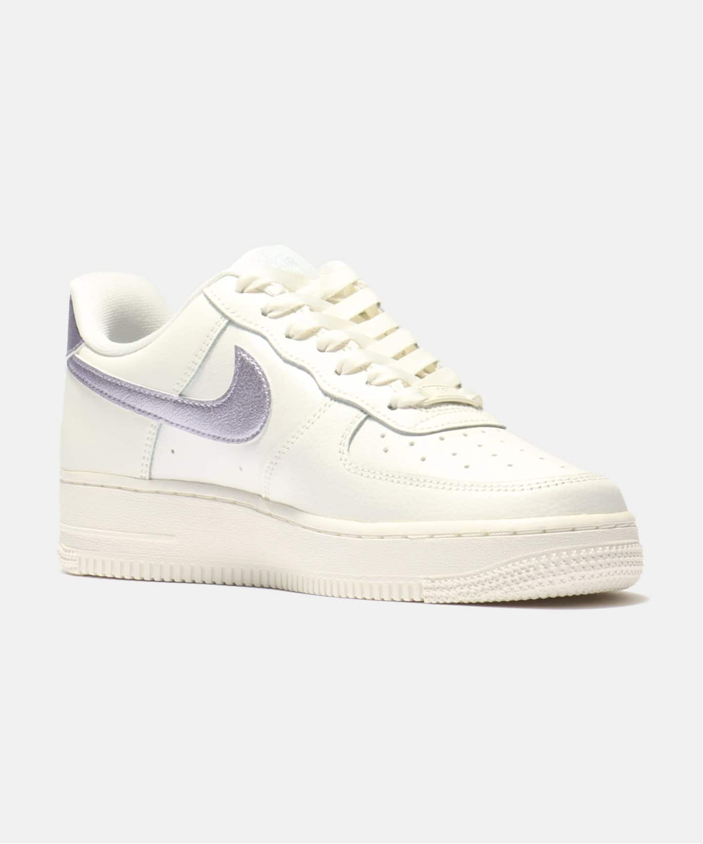 NIKE W AIR FORCE 1 07 ESS DV7470-100