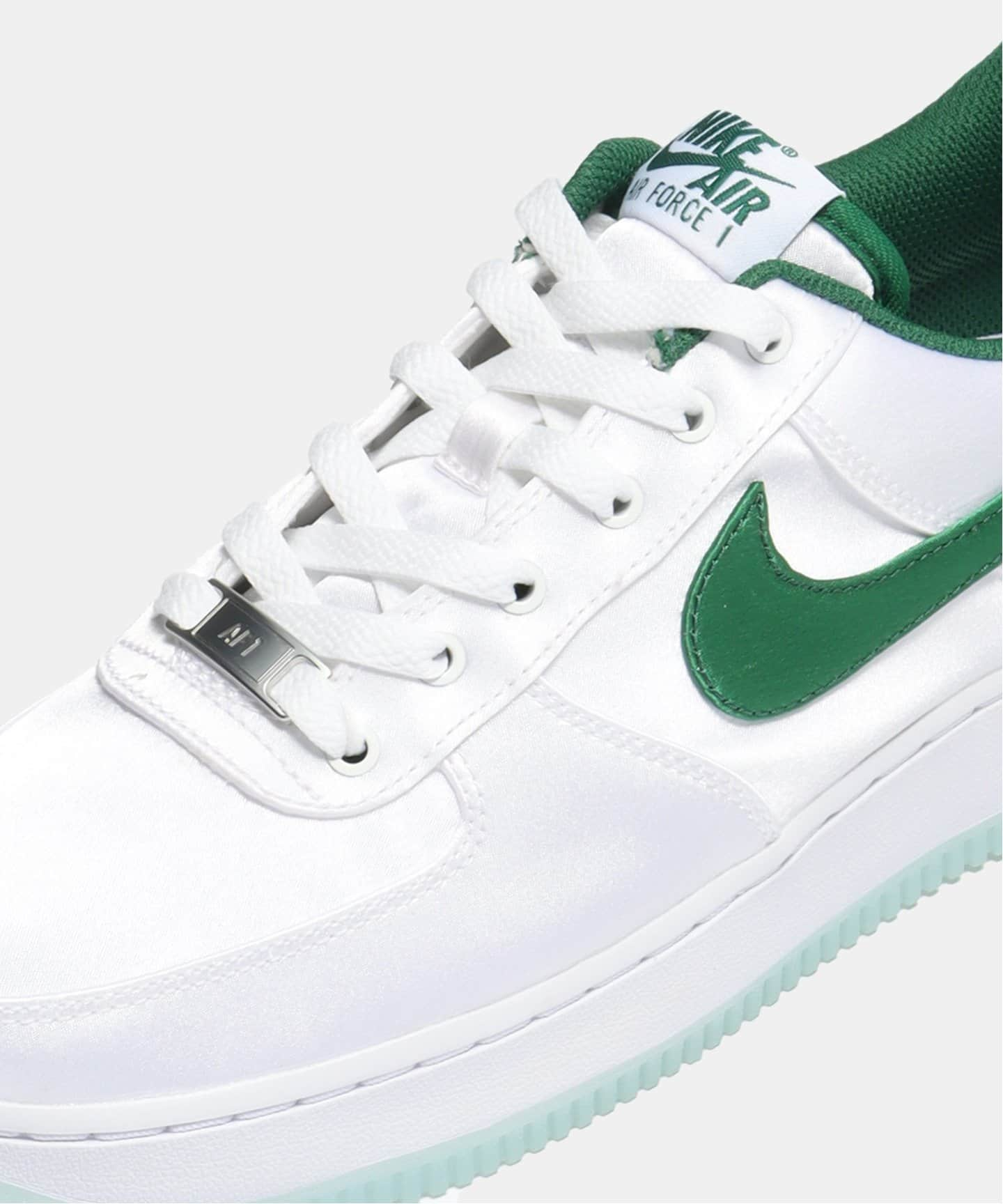 【NIKE / ナイキ】W AIR FORCE 1 07 ESS SNKR DX6541-101