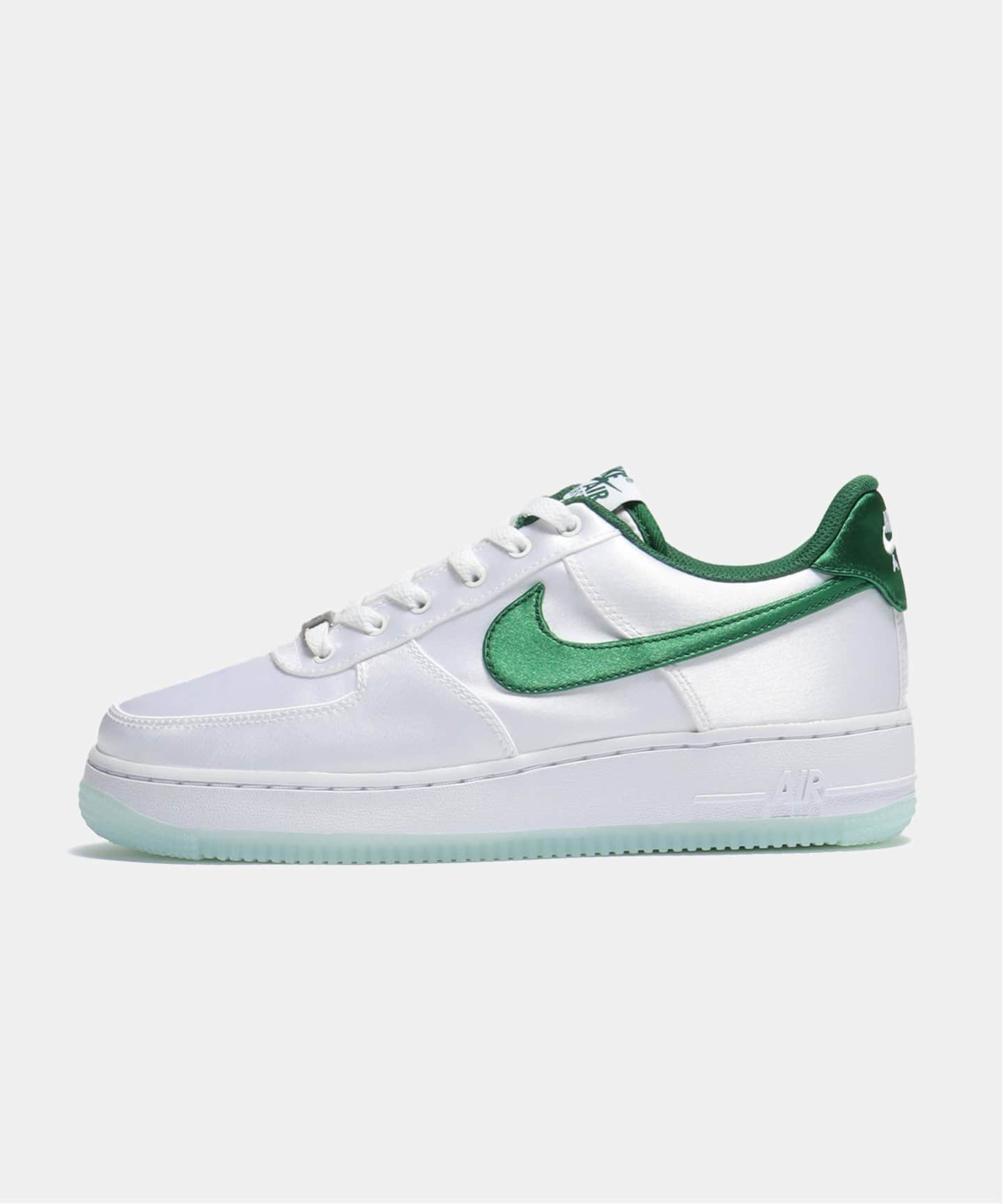 【NIKE / ナイキ】W AIR FORCE 1 07 ESS SNKR DX6541-101