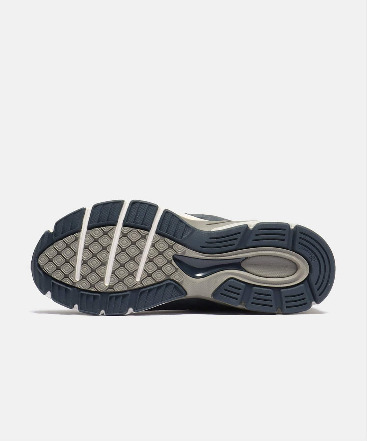 New Balance U990NV4