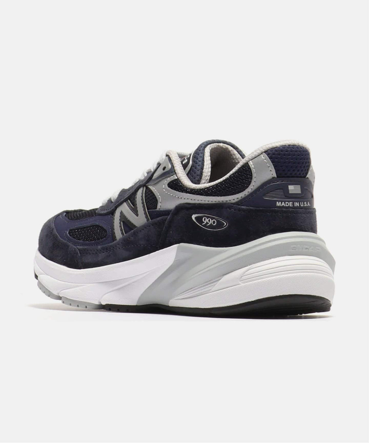 New Balance W990NV6