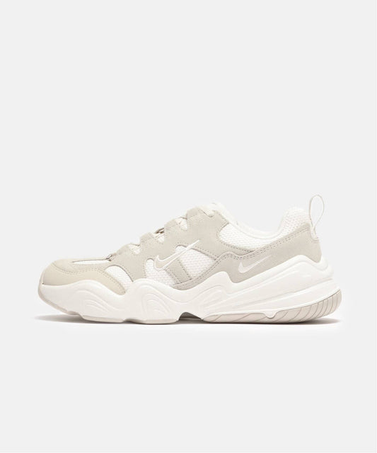 【NIKE / ナイキ】W TECH HERA DR9761-002