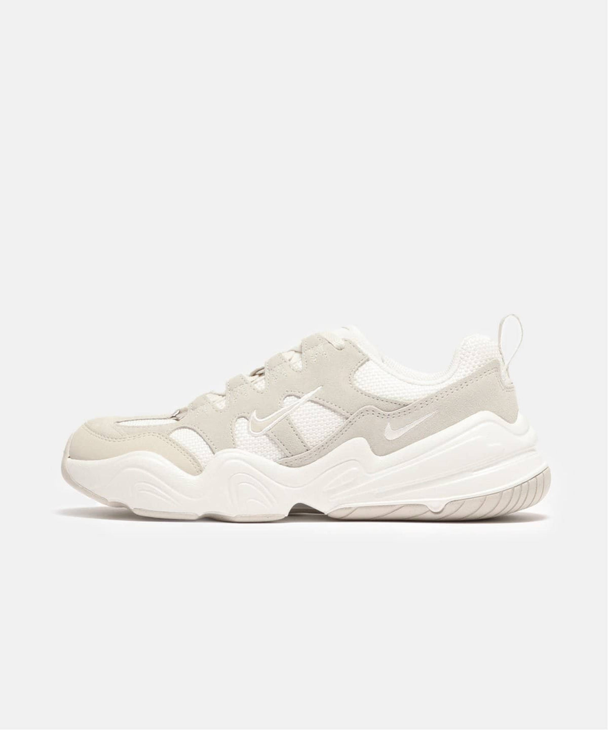 【NIKE / ナイキ】W TECH HERA DR9761-002