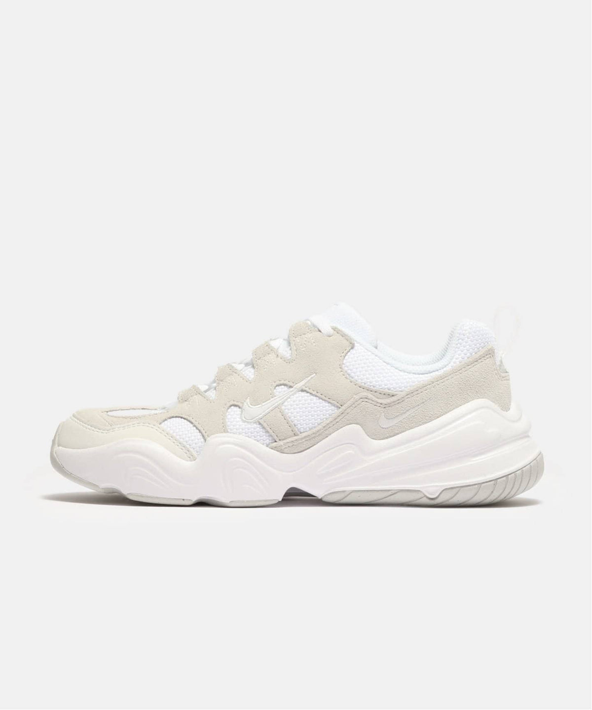 【NIKE / ナイキ】W TECH HERA DR9761-100