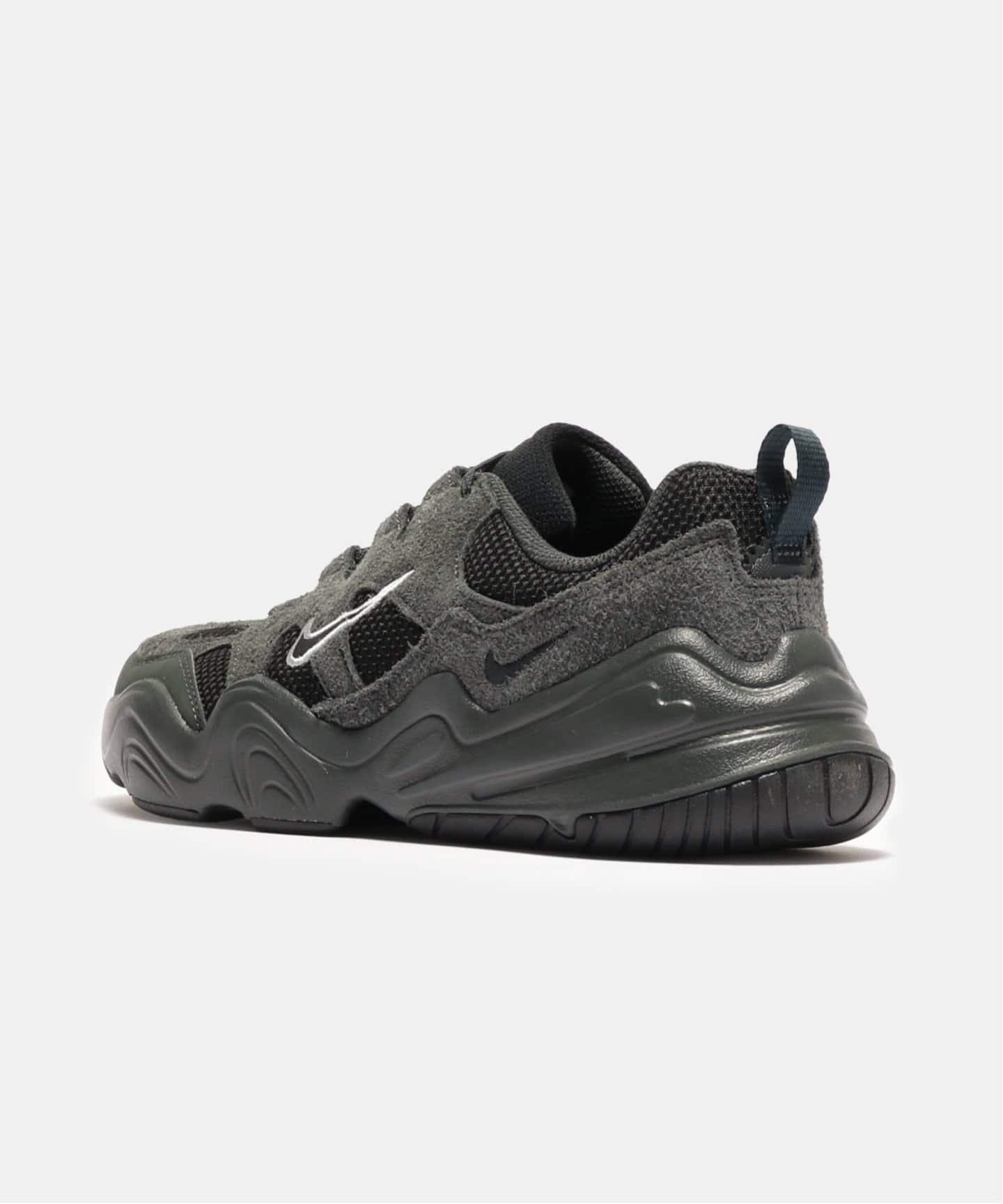 【NIKE / ナイキ】W TECH HERA DR9761-003