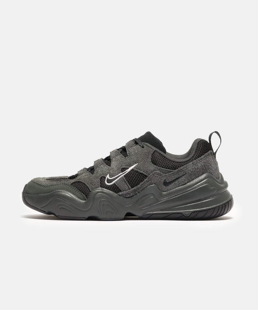 【NIKE / ナイキ】W TECH HERA DR9761-003