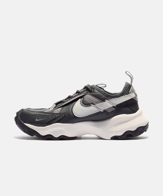 【NIKE / ナイキ】WMNS TC 7900 DD9682-001