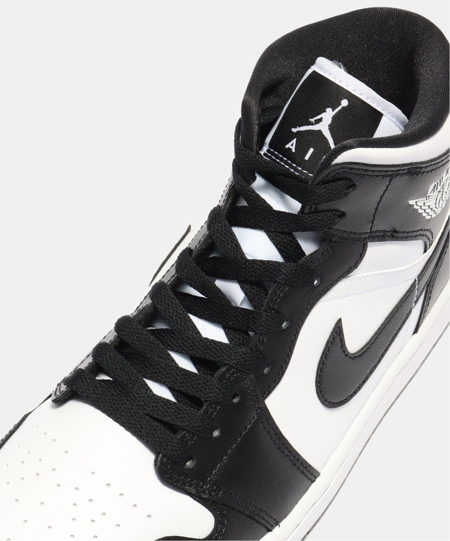 JORDAN BRAND W AIR JORDAN 1 MID DV0991-101